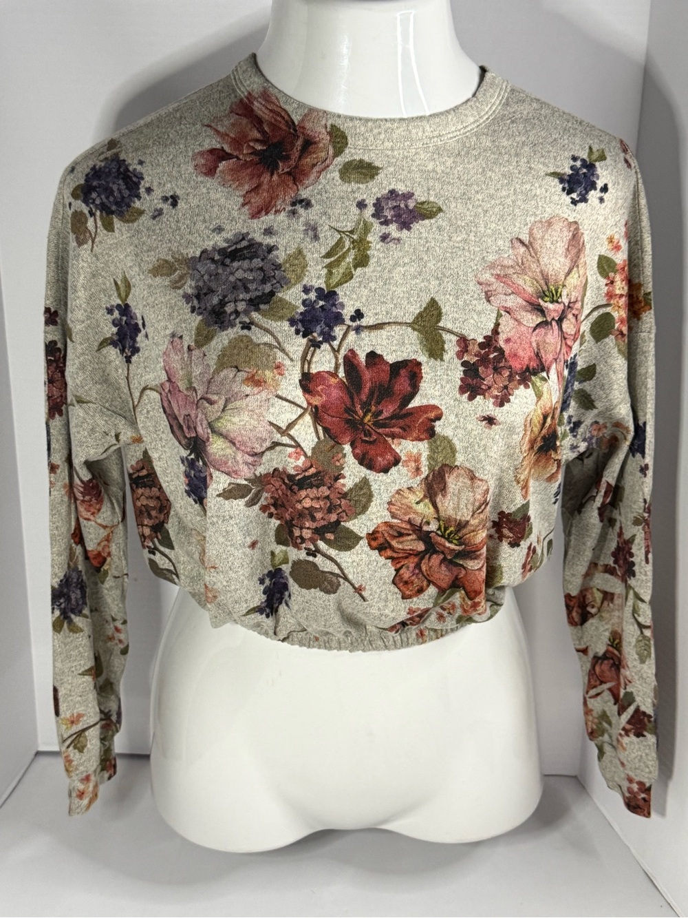 XS Vintage Style Floral Cropped Crewneck Sweatshirt Cinched Hem